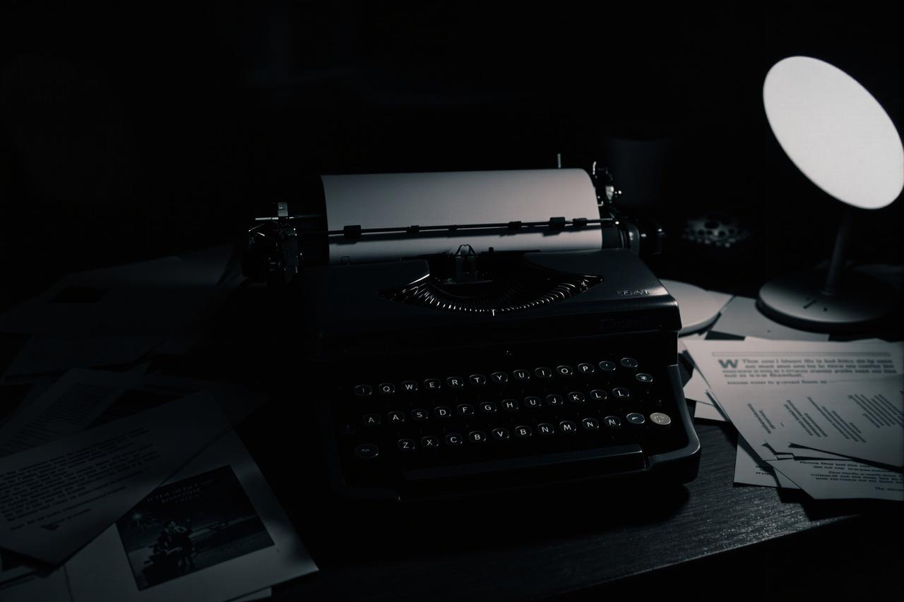 某知名编剧被指抄袭,多部作品核心段落被发现高度雷同